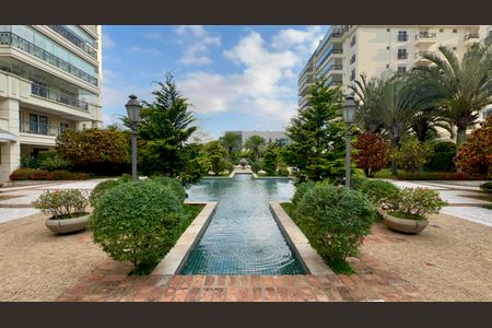 Apartamento para alugar com 224m², 3 quartos e 4 vagas Apartamento para alugar com 224m², 3 quartos e 4 vagasÁrea comum