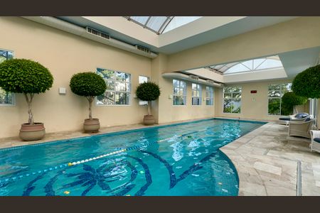 Apartamento para alugar com 224m², 3 quartos e 4 vagas Apartamento para alugar com 224m², 3 quartos e 4 vagasPiscina Coberta