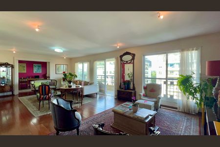 Apartamento para alugar com 224m², 3 quartos e 4 vagas Apartamento para alugar com 224m², 3 quartos e 4 vagasSala
