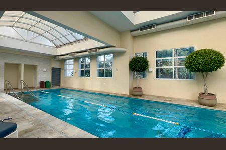 Apartamento para alugar com 224m², 3 quartos e 4 vagas Apartamento para alugar com 224m², 3 quartos e 4 vagasPiscina Coberta