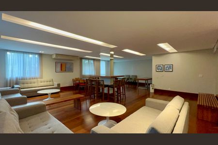 Apartamento para alugar com 224m², 3 quartos e 4 vagas Apartamento para alugar com 224m², 3 quartos e 4 vagasSalão de Festas
