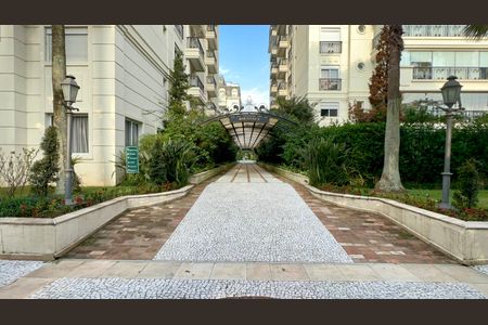 Apartamento para alugar com 224m², 3 quartos e 4 vagas Apartamento para alugar com 224m², 3 quartos e 4 vagasÁrea comum