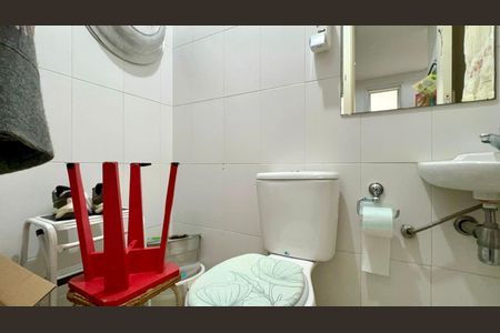Apartamento para alugar com 224m², 3 quartos e 4 vagas Apartamento para alugar com 224m², 3 quartos e 4 vagasBanheiro de serviço
