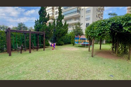 Apartamento para alugar com 224m², 3 quartos e 4 vagas Apartamento para alugar com 224m², 3 quartos e 4 vagasPlayground