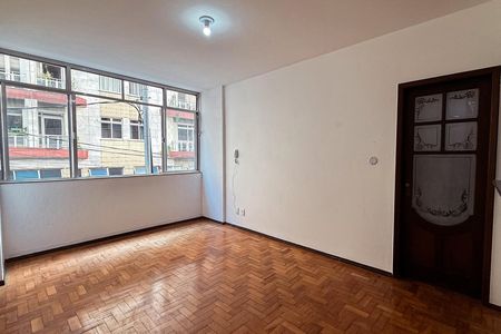 Sala de apartamento para alugar com 1 quarto, 50m² em Centro, Juiz de Fora