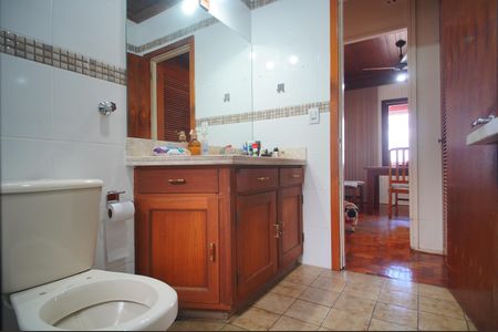 Casa à venda com 250m², 3 quartos e 3 vagasBanheiro