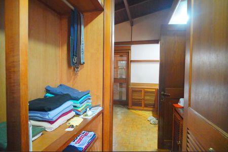 Casa à venda com 250m², 3 quartos e 3 vagasCloset da suíte 1