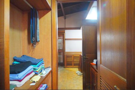Casa à venda com 250m², 3 quartos e 3 vagasCloset da suíte 1