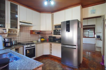 Casa à venda com 250m², 3 quartos e 3 vagasCozinha