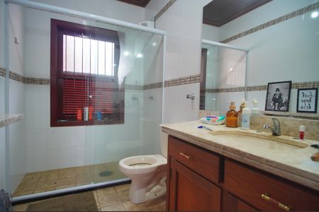 Casa à venda com 250m², 3 quartos e 3 vagasBanheiro