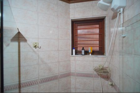 Casa à venda com 250m², 3 quartos e 3 vagasBanheiro da Suíte 1