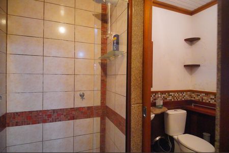 Casa à venda com 250m², 3 quartos e 3 vagasBanheiro da Suíte 3
