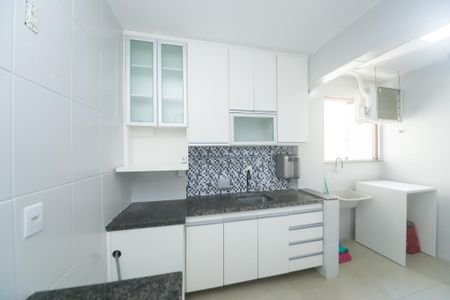 Cozinha de apartamento para alugar com 3 quartos, 90m² em Buritis, Belo Horizonte