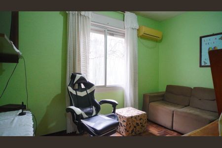 Quarto 2 de casa à venda com 3 quartos, 276m² em Sarandi, Porto Alegre