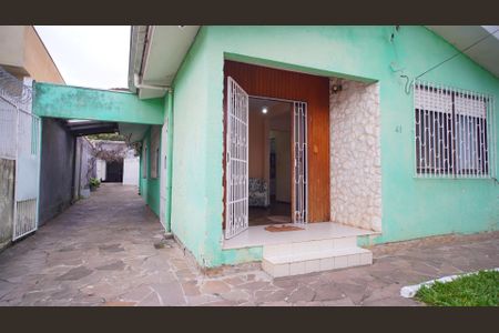 Casa à venda com 276m², 3 quartos e 2 vagasFachada