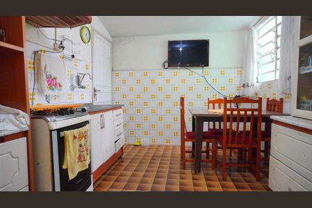 Casa à venda com 276m², 3 quartos e 2 vagasCozinha 