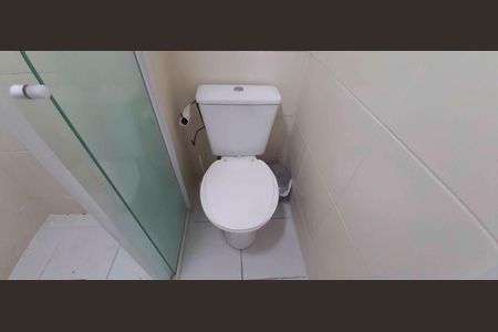 Apartamento para alugar com 38m², 2 quartos e 1 vaga Apartamento para alugar com 38m², 2 quartos e 1 vagaBanheiro social