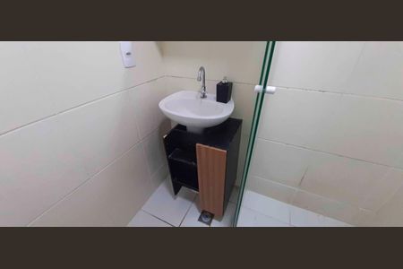 Apartamento para alugar com 38m², 2 quartos e 1 vaga Apartamento para alugar com 38m², 2 quartos e 1 vagaBanheiro social