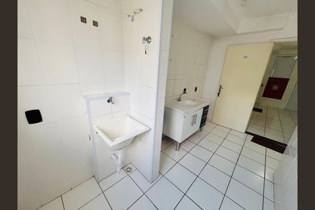 Apartamento para alugar com 49m², 2 quartos e 1 vaga Apartamento para alugar com 49m², 2 quartos e 1 vagaCozinha e Área de Serviço