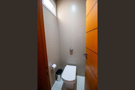 Casa de condomínio para alugar com 385m², 3 quartos e 4 vagas Casa de condomínio para alugar com 385m², 3 quartos e 4 vagasLavabo