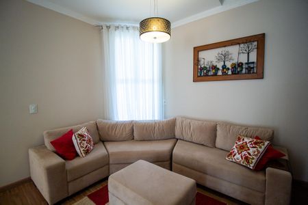 Casa de condomínio para alugar com 385m², 3 quartos e 4 vagas Casa de condomínio para alugar com 385m², 3 quartos e 4 vagasSala de TV