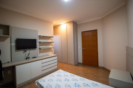 Casa de condomínio para alugar com 385m², 3 quartos e 4 vagas Casa de condomínio para alugar com 385m², 3 quartos e 4 vagasSuíte 3