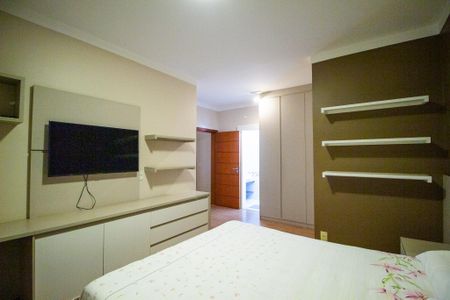 Casa de condomínio para alugar com 385m², 3 quartos e 4 vagas Casa de condomínio para alugar com 385m², 3 quartos e 4 vagasSuíte 2