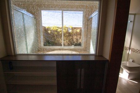Casa de condomínio para alugar com 385m², 3 quartos e 4 vagas Casa de condomínio para alugar com 385m², 3 quartos e 4 vagasBanheiro da Suíte