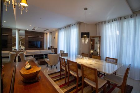 Sala de casa de condomínio para alugar com 3 quartos, 385m² em Parque Esplanada, Votorantim
