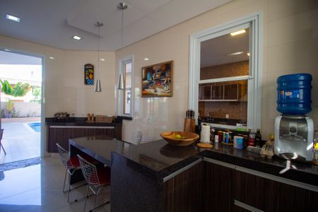 Casa de condomínio para alugar com 385m², 3 quartos e 4 vagas Casa de condomínio para alugar com 385m², 3 quartos e 4 vagasCozinha