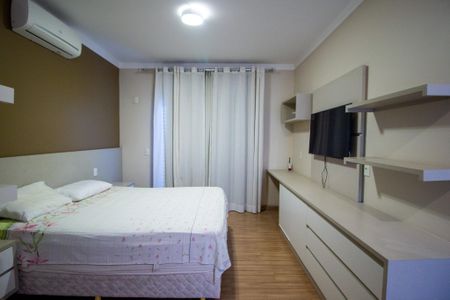 Casa de condomínio para alugar com 385m², 3 quartos e 4 vagas Casa de condomínio para alugar com 385m², 3 quartos e 4 vagasSuíte 2