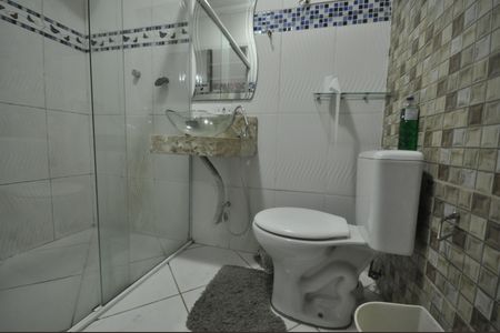 Casa para alugar com 250m², 2 quartos e 2 vagasBanheiro da Suíte 2