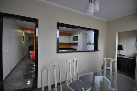 Casa para alugar com 250m², 2 quartos e 2 vagasCopa
