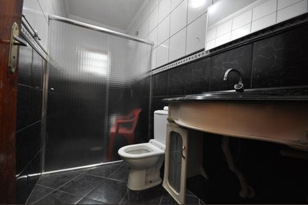 Casa para alugar com 250m², 2 quartos e 2 vagasBanheiro Social