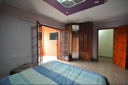 Casa para alugar com 250m², 2 quartos e 2 vagasQuarto Suíte
