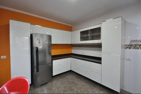 Casa para alugar com 250m², 2 quartos e 2 vagasCozinha