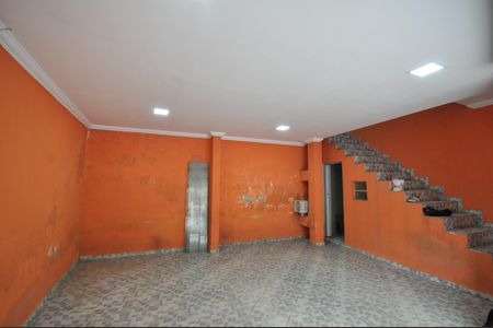 Casa para alugar com 250m², 2 quartos e 2 vagasGaragem