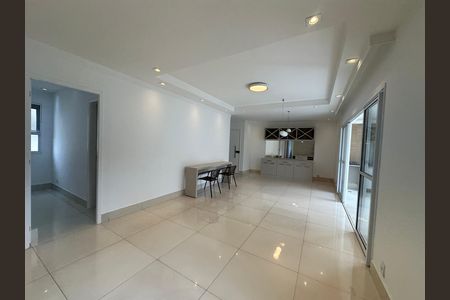 Apartamento para alugar com 132m², 3 quartos e 2 vagasSala