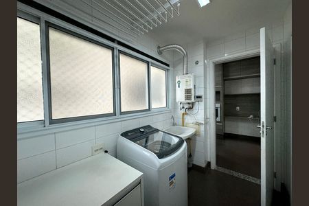 Apartamento para alugar com 132m², 3 quartos e 2 vagasÁrea de Serviço