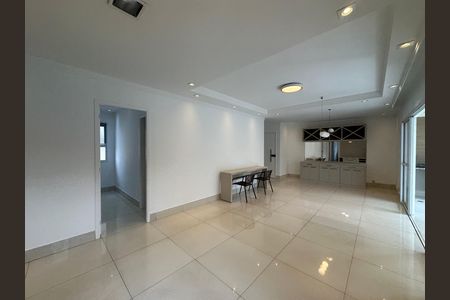 Apartamento para alugar com 132m², 3 quartos e 2 vagasSala