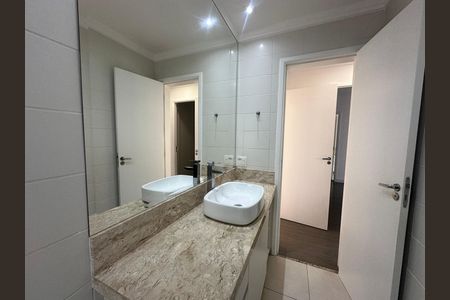 Apartamento para alugar com 132m², 3 quartos e 2 vagasBanheiro Social