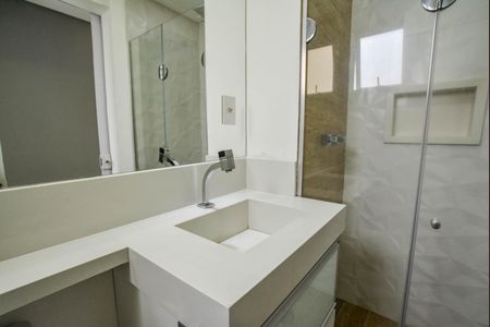 Apartamento para alugar com 48m², 2 quartos e 1 vaga Apartamento para alugar com 48m², 2 quartos e 1 vagaBanheiro Social