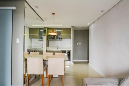 Sala de apartamento para alugar com 2 quartos, 48m² em Parque Jaçatuba, Santo André