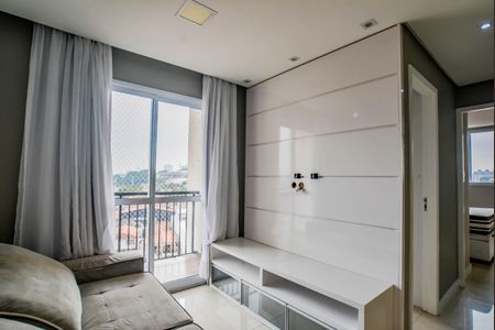 Sala de apartamento para alugar com 2 quartos, 48m² em Parque Jaçatuba, Santo André