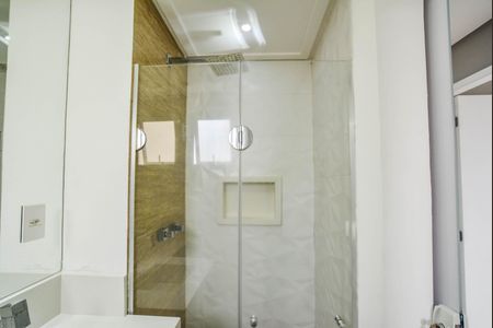 Apartamento para alugar com 48m², 2 quartos e 1 vaga Apartamento para alugar com 48m², 2 quartos e 1 vagaBanheiro Social