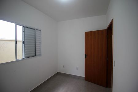 Casa para alugar com 95m², 2 quartos e 2 vagas