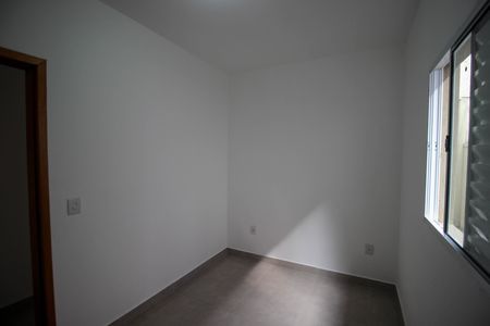Casa para alugar com 95m², 2 quartos e 2 vagas