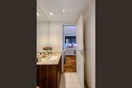 Apartamento para alugar com 92m², 2 quartos e 2 vagas Apartamento para alugar com 92m², 2 quartos e 2 vagasBanheiro da Suíte 2