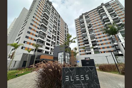 Apartamento para alugar com 58m², 2 quartos e 1 vaga Apartamento para alugar com 58m², 2 quartos e 1 vagaFachada e portaria