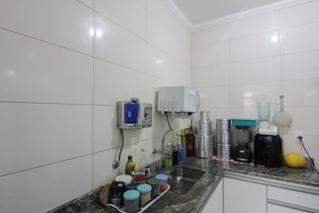 Apartamento à venda com 60m², 3 quartos e 1 vaga Apartamento à venda com 60m², 3 quartos e 1 vagaCozinha e Área de Serviço